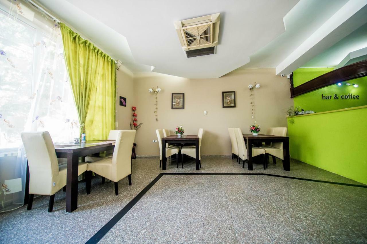 Hotel Darosy 阿拉德 外观 照片